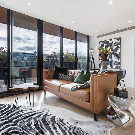 Trendy New York-Style Condo In Vibrant St Kilda Melburne Exterior foto