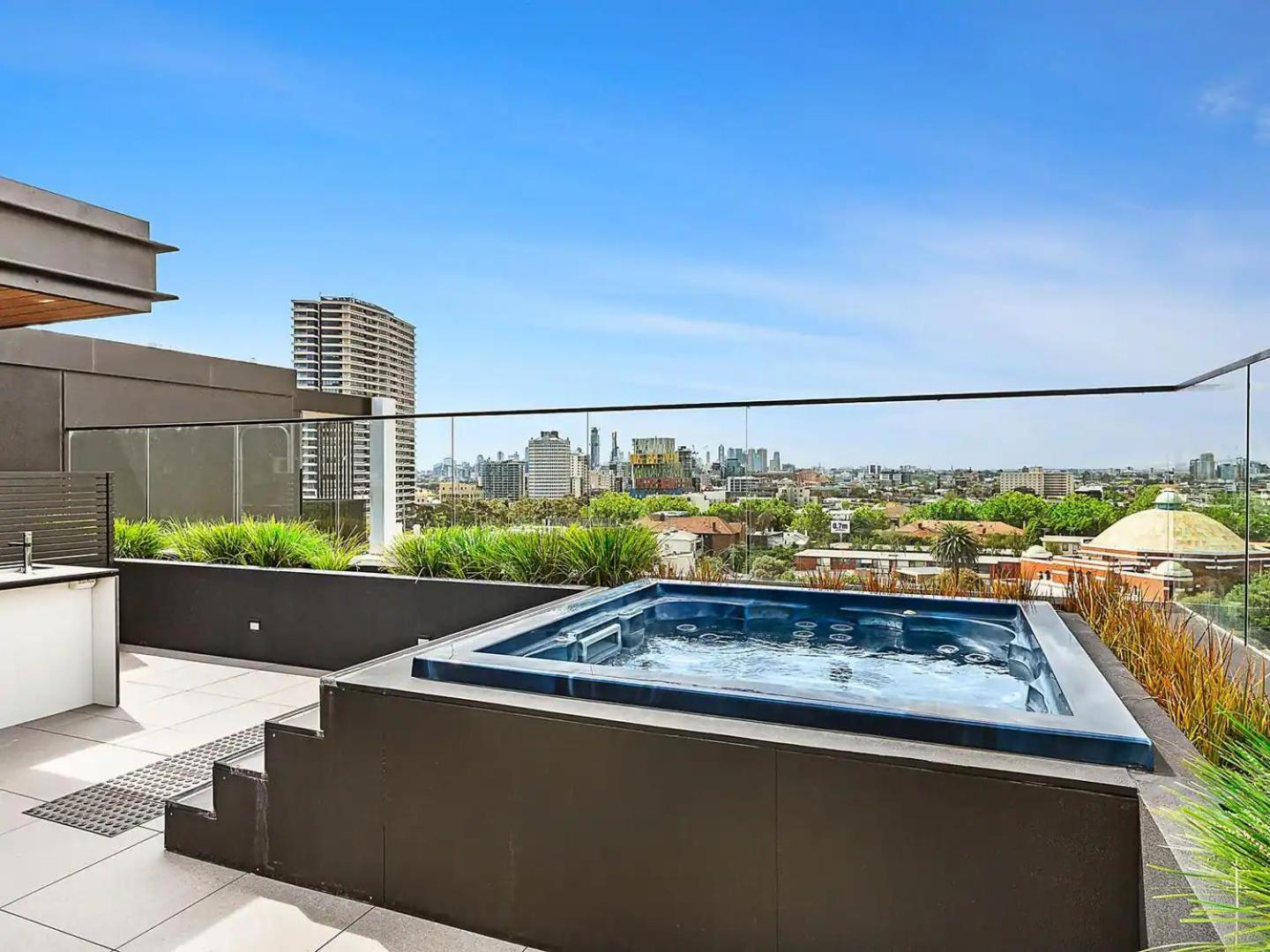 Trendy New York-Style Condo In Vibrant St Kilda Melburne Exterior foto